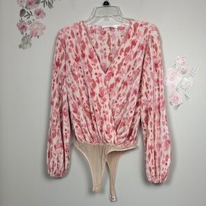 Astr Pink and Cream Patterned Bodysuit - S